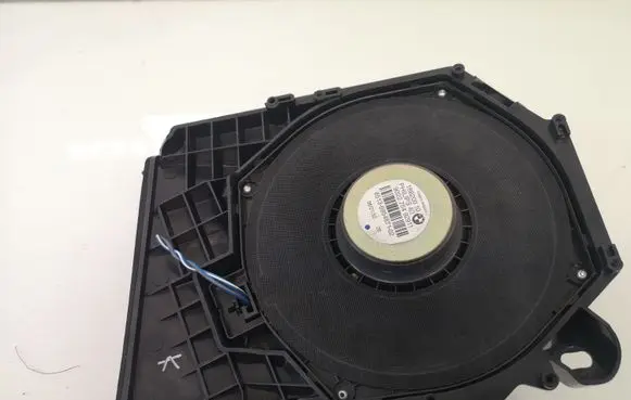 BMW 1 E81 E87 Subwoofer speaker 6954871 6513695487102 902275492911