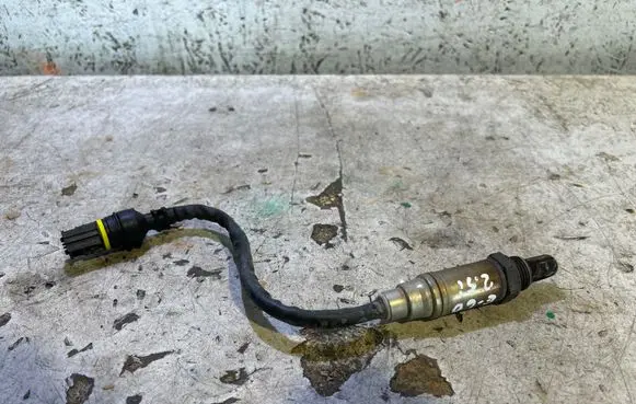 BMW 5 E60 E61 Lambda probe sensor 0258003477 174205005 38616A0