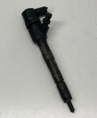 BMW X5 F15 Fuel injector 0445110