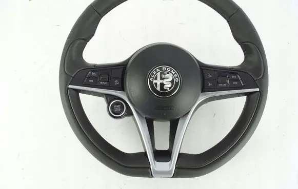 Alfa Romeo Giulia Steering wheel