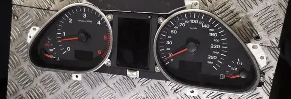 Audi A6 S6 C6 4F Speedometer (instrument cluster) 4f0920901g