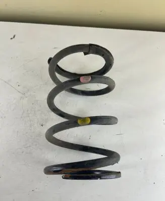 Toyota RAV 4 (XA20) Rear coil spring