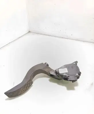 Audi A4 S4 B6 8E 8H Accelerator throttle pedal 8E1723523A 6PV00837500