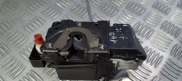 Peugeot 607 Rear door lock