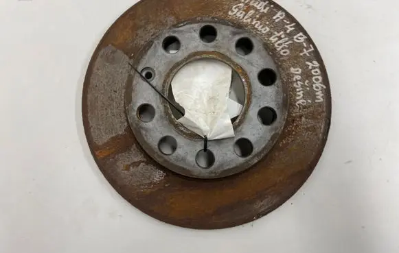 Audi A4 S4 B7 8E 8H Rear brake disc 8E0615601P