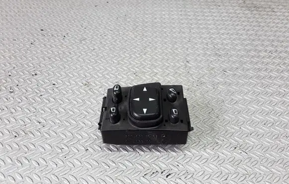 Mercedes-Benz S W220 Wing mirror switch 2208211551