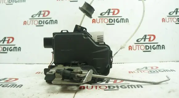 Skoda Yeti (5L) Front door lock