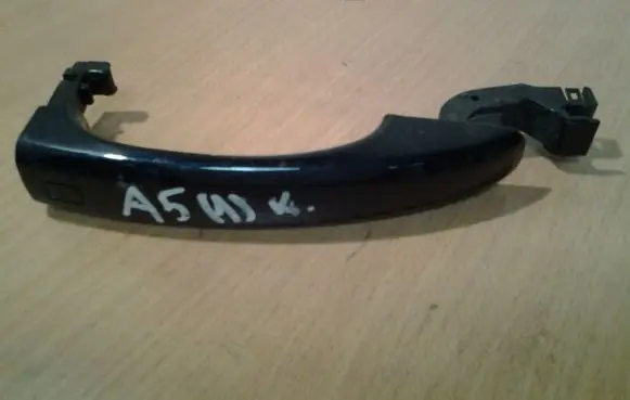 Audi A5 8T 8F Front door exterior handle 8T0837205A
