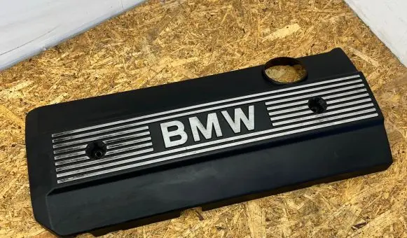BMW 5 E60 E61 Engine cover (trim) 7526445
