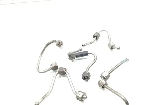 Nissan Qashqai Fuel injector supply line/pipe 