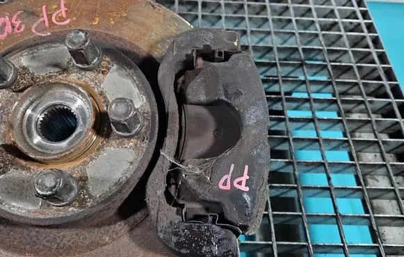 Nissan Qashqai Front brake caliper IMPRK1556181