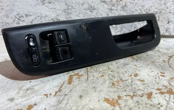 Volkswagen Golf IV Electric window control switch 1J3959857