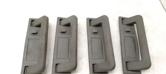 Audi 80 90 S2 B4 A set of handles for the ceiling 895857667