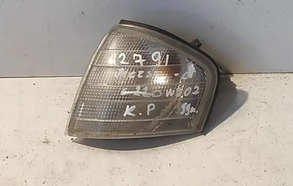Mercedes-Benz C W202 Front indicator light