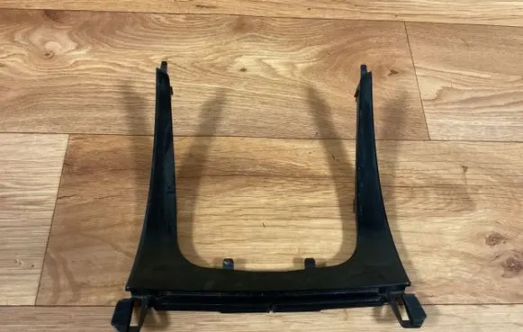 Opel Insignia A Gear shifter surround trim plastic 13245741