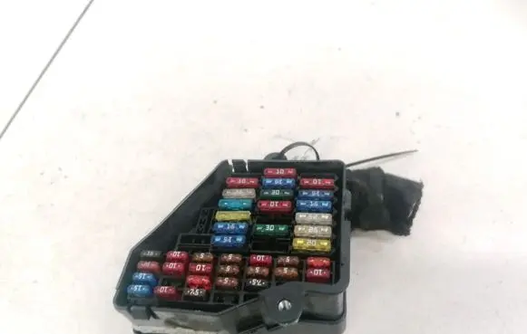 Volkswagen Golf IV Fuse box set 1J0937550AB 1J6955744N
