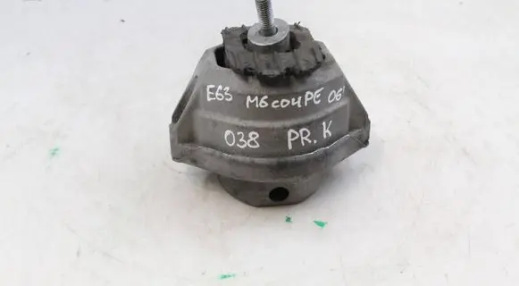 BMW M6 Engine mount bracket 6762607 22116762607
