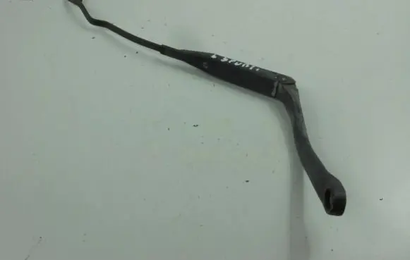 KIA Sportage Front wiper blade arm