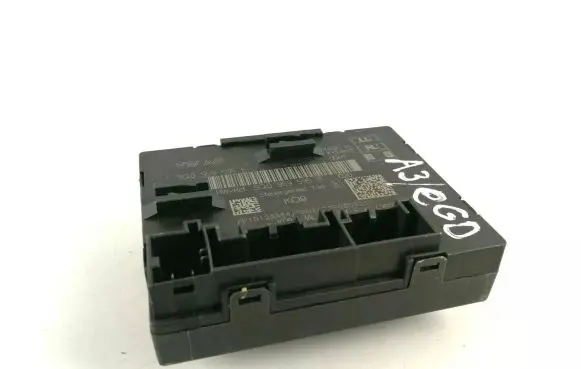 Audi A3 S3 8V Door control unit/module 5Q0959595E