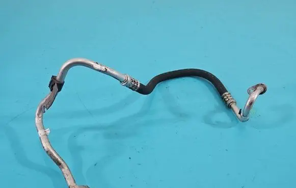 Air conditioning (A/C) pipe/hose