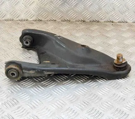 Dacia Sandero Front lower control arm/wishbone