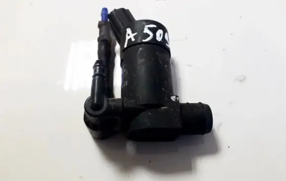 Volvo XC90 Windscreen/windshield washer pump