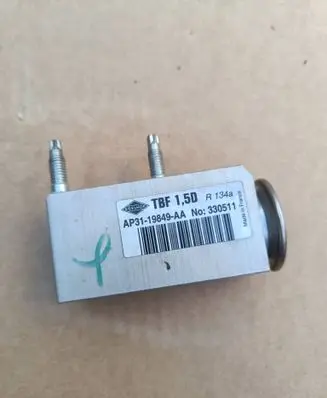 Ford Fiesta Air conditioning (A/C) expansion valve AP3119849AA TBF15D 330511