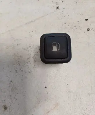 Volkswagen Golf IV Fuel tank opening switch 3B0959833A