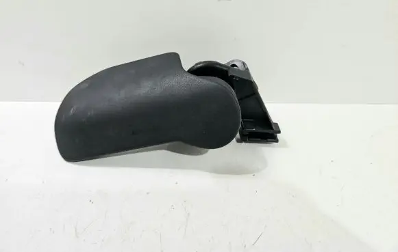 Audi A6 S6 C6 4F Engine bonnet (hood) release handle 4F1823533