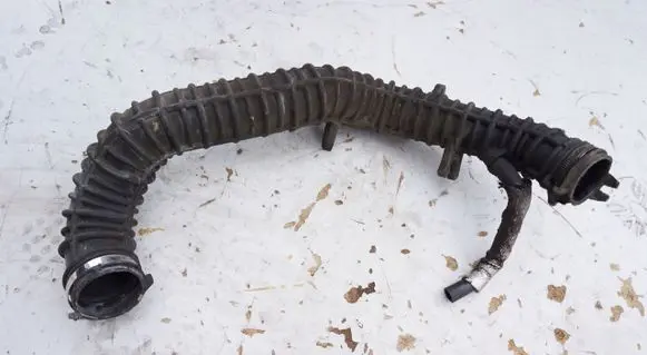 Intake resonator