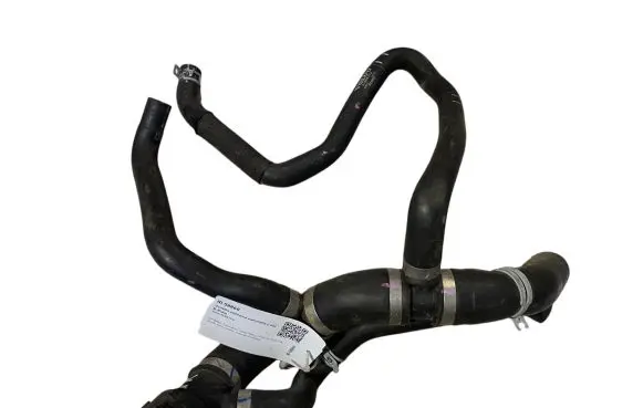 Volvo XC90 Engine coolant pipe/hose 31686003