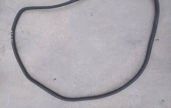 Hyundai i30 Rear door rubber seal (on body) 