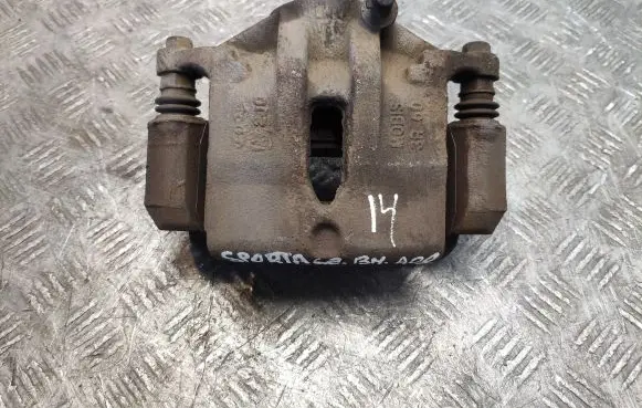 KIA Sportage Front brake caliper 3R60