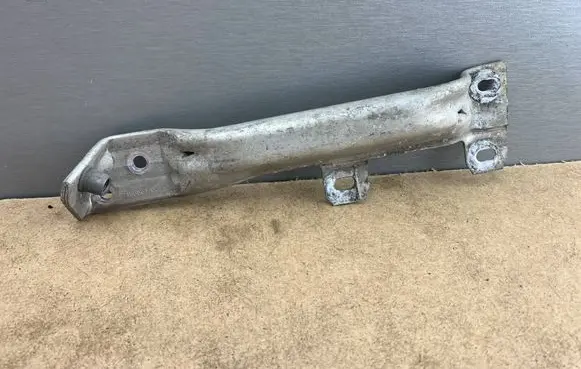 BMW 7 F01 F02 F03 F04 Front bumper shock/impact absorber 7158893 51117158893