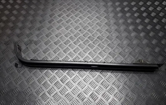 Mercedes-Benz Vaneo W414 Sliding door trim 