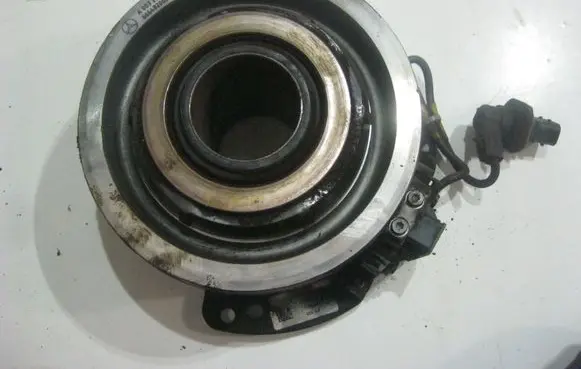 Mercedes-Benz E W211 Clutch release bearing slave cylinder A0032502115004
