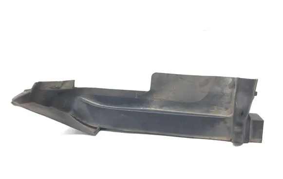 Audi Q7 4M Fender end trim 4M0821170B