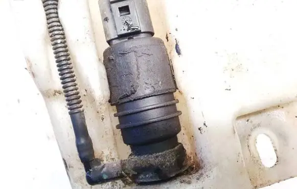 Audi A8 S8 D3 4E Windscreen/windshield washer pump