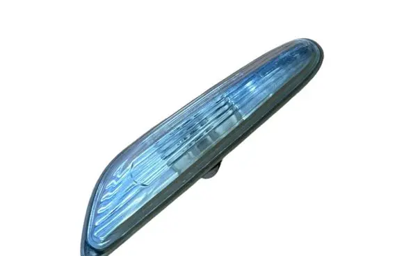 BMW 5 E60 E61 Front fender indicator light 7165742
