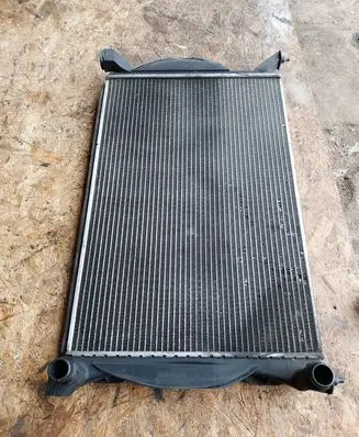 Audi A4 S4 B6 8E 8H Coolant radiator