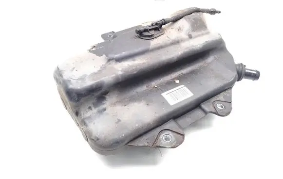 Mercedes-Benz Vito Viano W447 AdBlue liquid reservoir A0994710275 0444040005 A4474700115