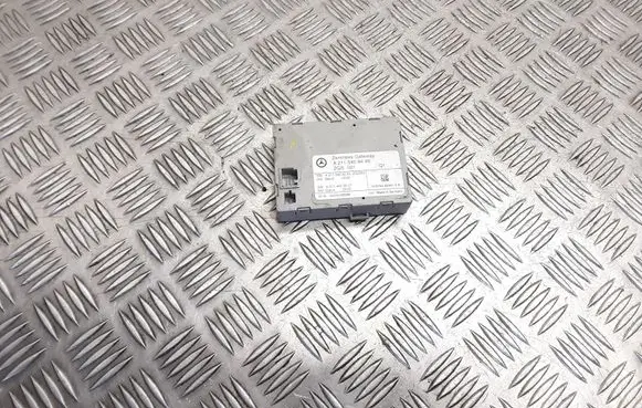 Mercedes-Benz E W211 Gateway control module A2115408445 A2114420027