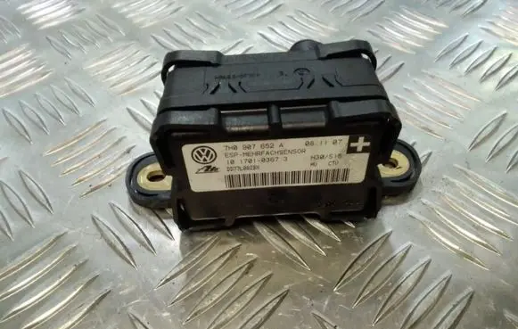 Volkswagen Touareg I ESP acceleration yaw rate sensor 7H0907652A 10170103673