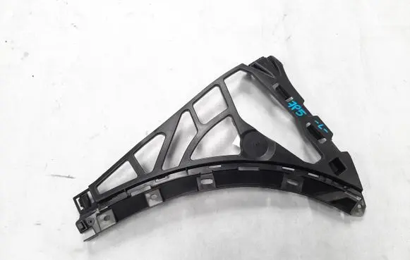 Front bumper mounting bracket