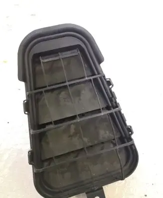 Audi A6 C7 Quarter panel pressure vent 4G5819161