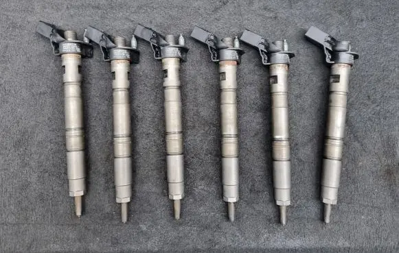Audi A4 S4 B8 8K Fuel injectors set 059130277BE 059130277AR