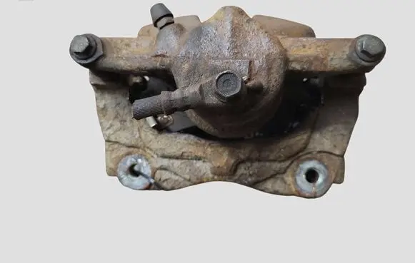 Toyota Avensis T270 Front brake caliper