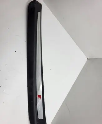 Audi Q7 4L Front sill trim cover 4L0853373B