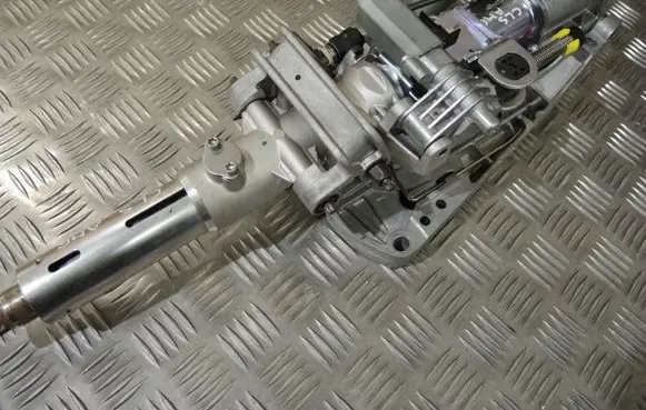 Mercedes-Benz CLS C218 X218 Steering wheel axle set A2184601716