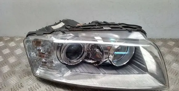 Audi A8 S8 D3 4E Headlight/headlamp 4H0947004H